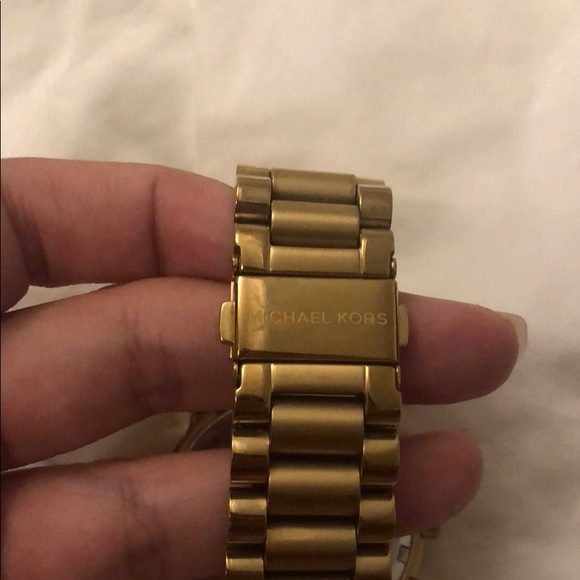 Michael Kors watch - Picture 3 of 3